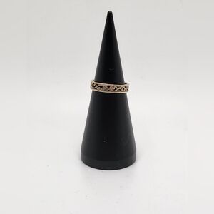 Vintage sterling silver scroll work design ring.  Size 7